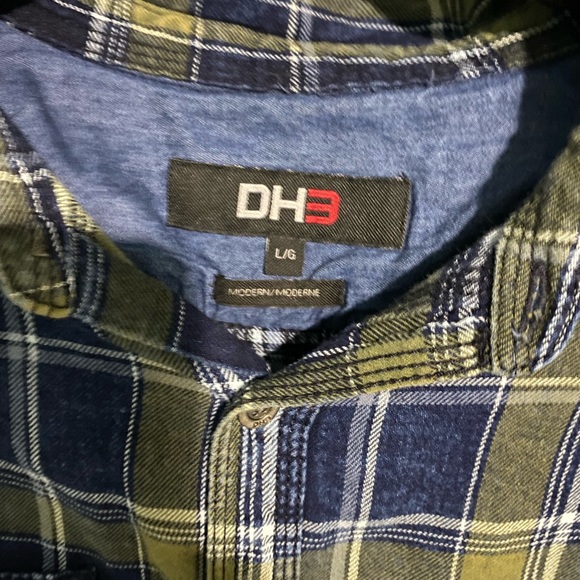 Green flannel - Picture 2 of 3